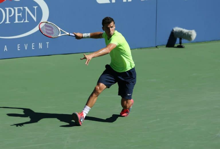 How To Hit a Topspin Shot in Tennis 10 Steps Tennis 4 Beginners